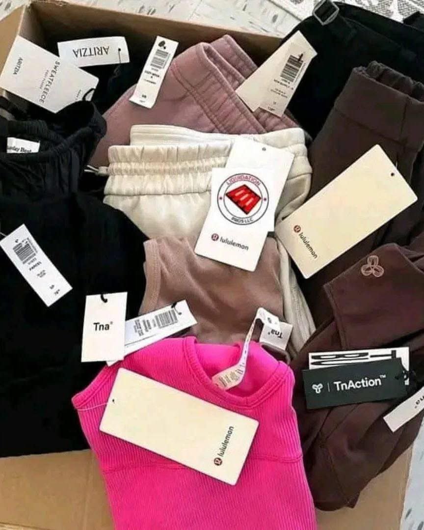 Lululemon Clothing Liquidation Pallet - Image 3