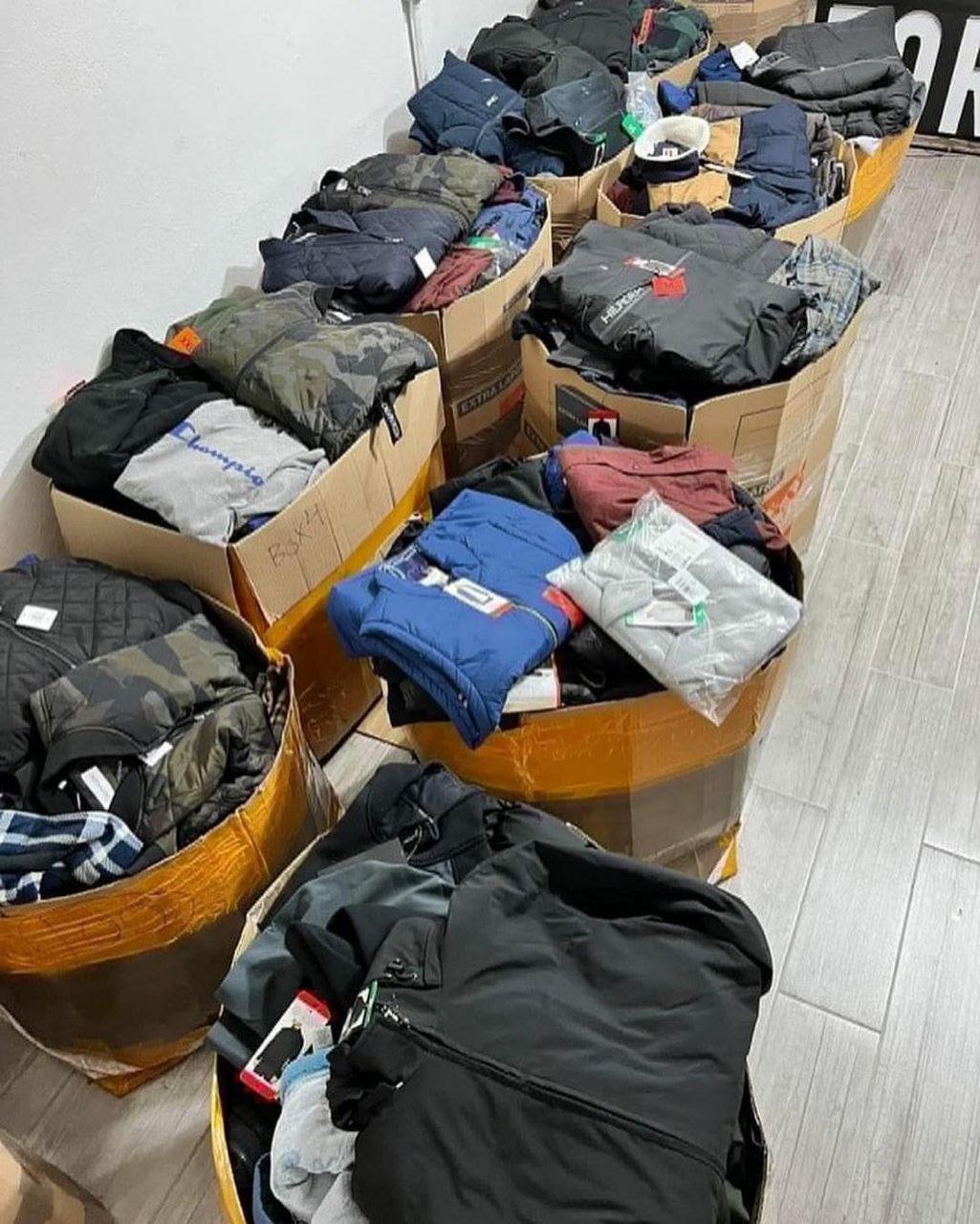 Jackets & Winter Coats Liquidation Pallet - Image 2