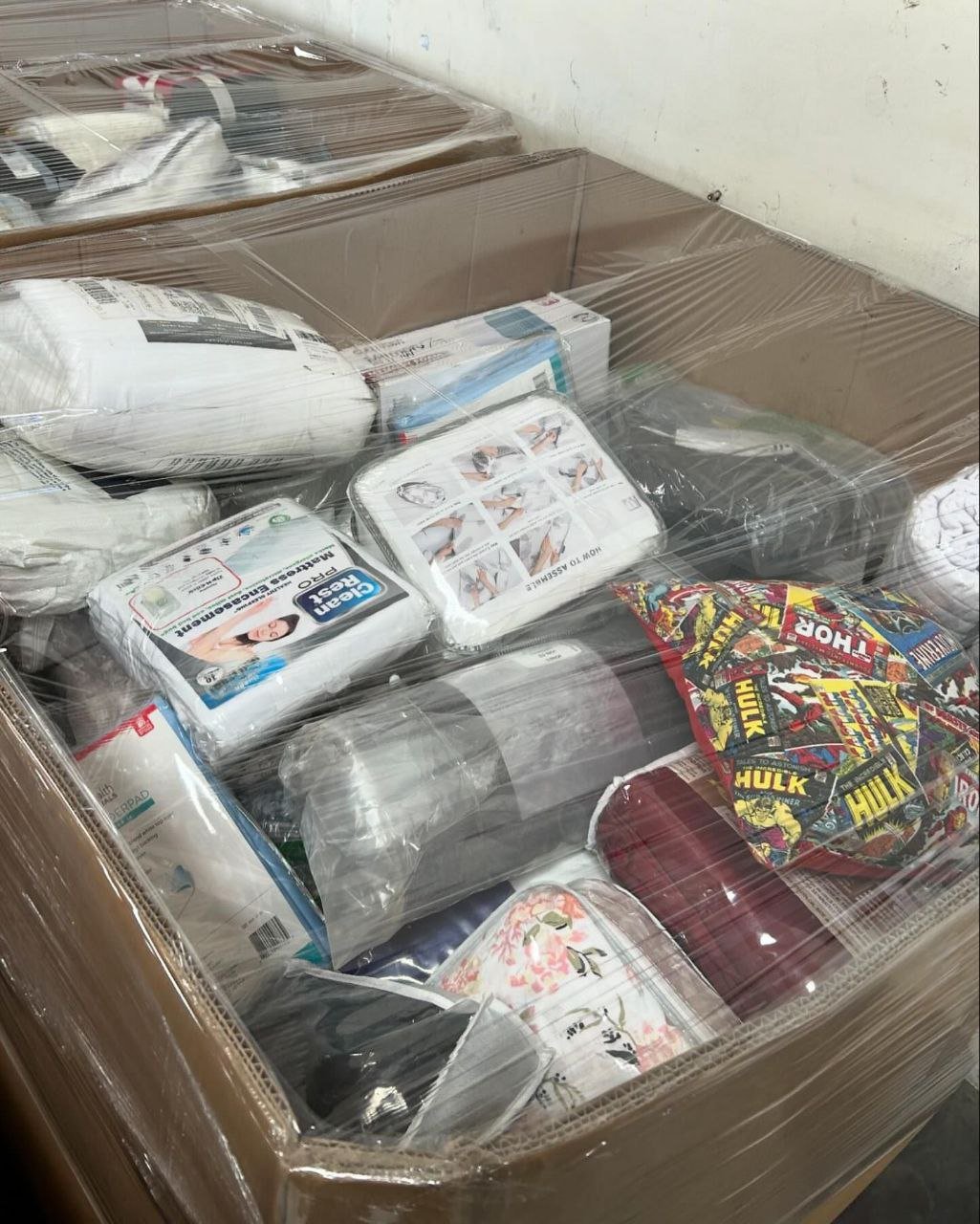 Bedding & Comforters Liquidation Pallet - Image 2