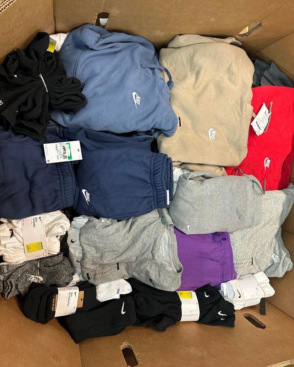 Nike Clothing Liquidation Pallet - Image 2
