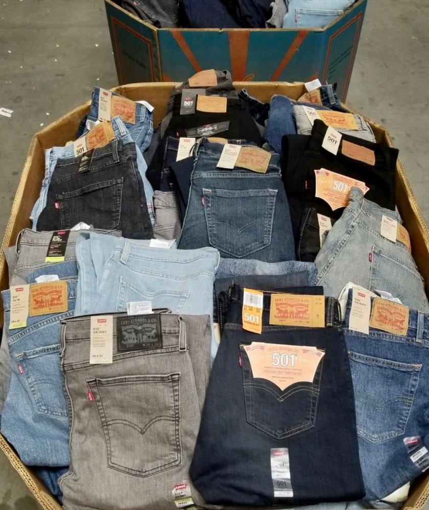 Levi’s Jeans Clothing Pallet - Image 3