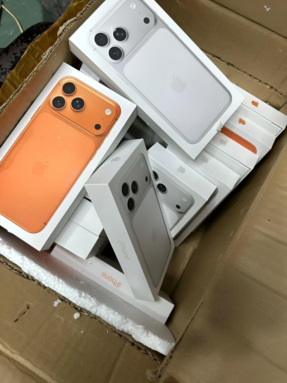 iPhone 17 Pallet – Premium Apple Smartphones for Wholesale & Resale - Image 2